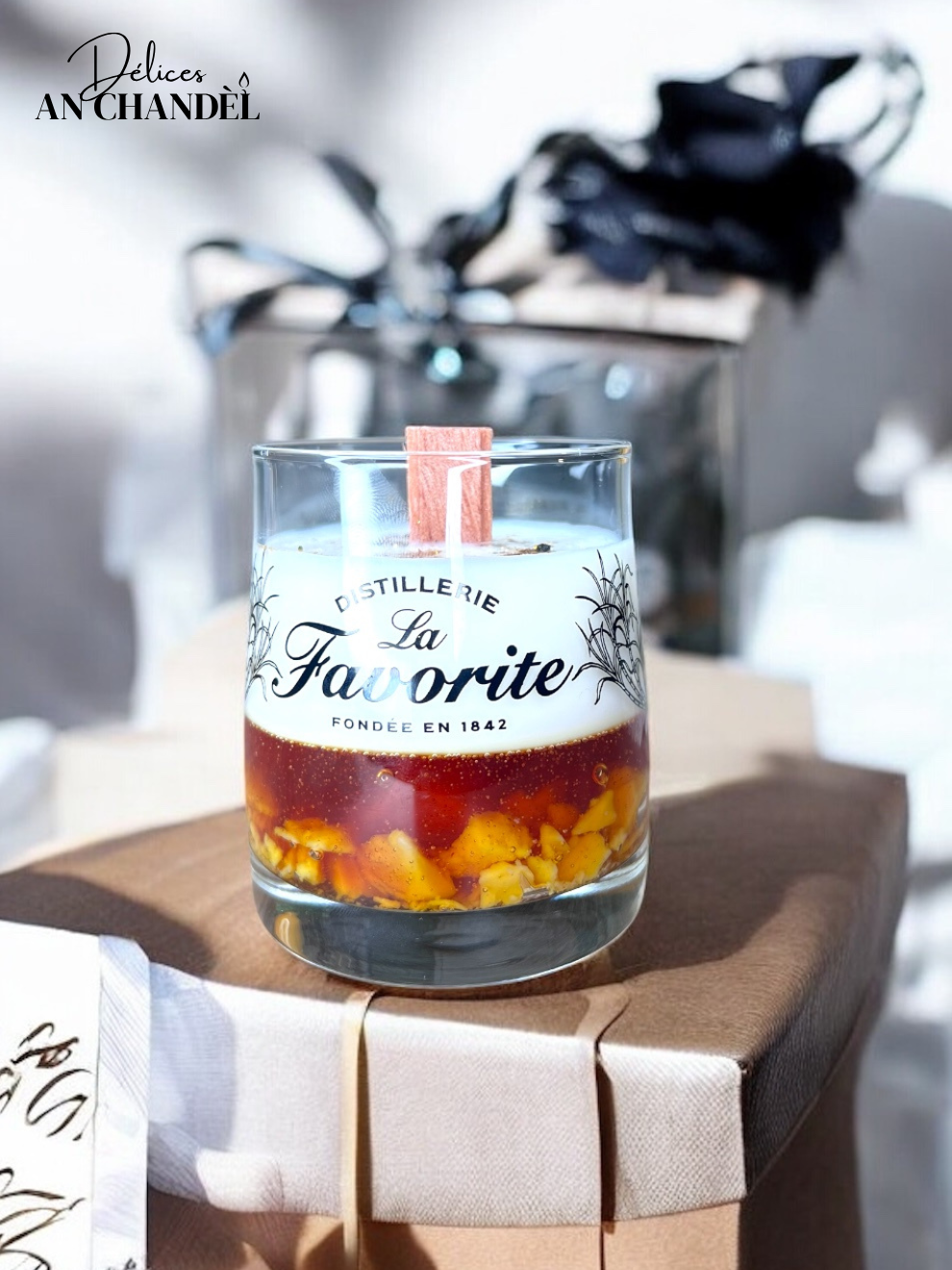 Bougie "La Favorite" — Élégance & émotion à l’état pur.